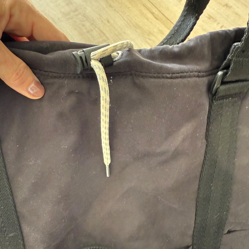 Viouri Backpack - Picture 8 of 9